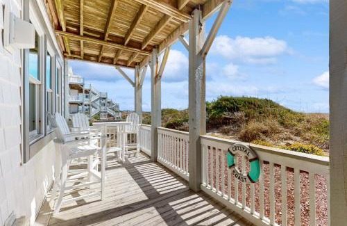 Emerald Isle Apartment | Relax to the Max