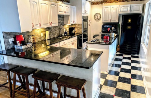Dahlonega House | Relax & Unwind at the Chestatee River Retreat! Pet Friendly & Near Wineries