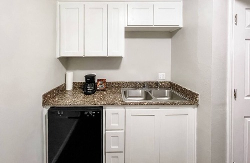 Central City Apartment | Relax & Unwind: Convenient Commute Access