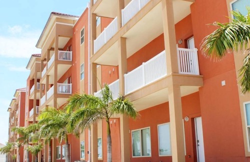 South Padre Island Condo | Relax & Unwind-Snowbird-friendly, short walk to beach, 2 pools, gated community