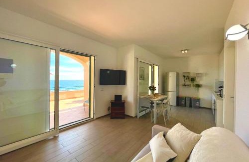 Pietra Ligure Apartment | Relax Vista Mare con A/C, Wi-Fi & Free Parking.