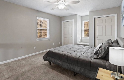 Chattanooga House | Relax with the whole family at this peaceful place to stay