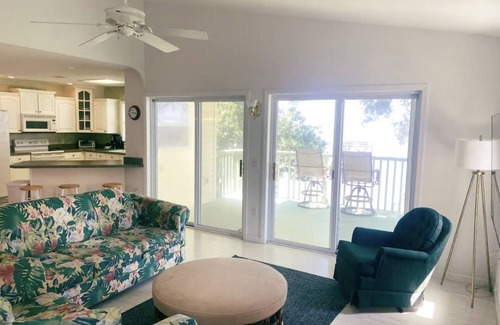 Carrabelle House | Relax with the whole family at this cozy place to stay on the water.