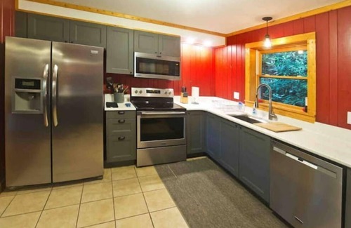 Rabun Gap House | Relax with the whole family, at this spacious home, in beautiful Rabun County.