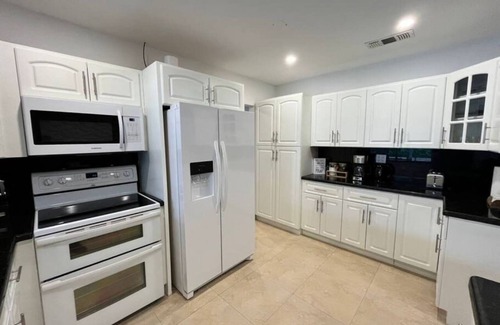 Westchester House | Relaxation Haven -Pool-BBQ-Fit12