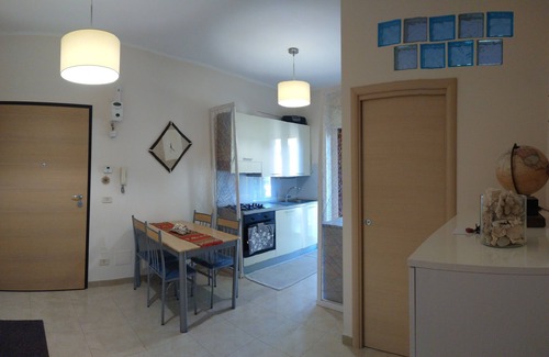 Municipio 2 Apartment | Relaxation in downtown and 5min from the City Park!