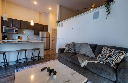Baker Apartment | Relaxation Station - South Broadway