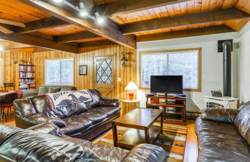 Truckee House | Relaxed and Comfortable Family Gathering Home