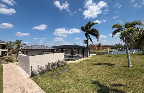 Punta Gorda Condo | Relaxed & Inviting Great for Snowbirds or Couples