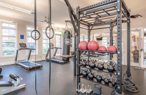Morrisville Apartment | Relaxing 1BR with Gym and Pool