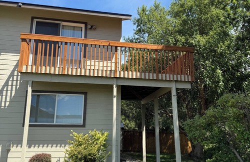 East Wenatchee House | Relaxing 2-Bedroom Home with Private Deck in East Wenatchee