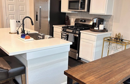 Southeast Houston House | Relaxing 2-bedroom Retreat near Downtown Houston