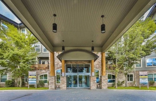 East Kootenay Condo | Relaxing 3-Bedroom Retreat & Mountain Views