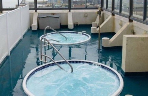 Atlantic City Resort | Relaxing, Amenity Full, Boardwalk Studio w/pool & hot tub -mins from the beach!