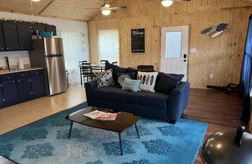 Quitman House | Relaxing and cozy, yet stylish lake house. Minutes from Lake Fork!