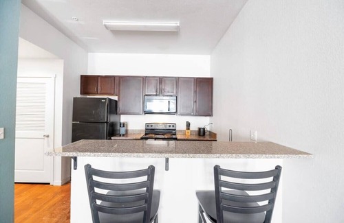Greeley Apartment | Relaxing Apartment Near DT With Gym