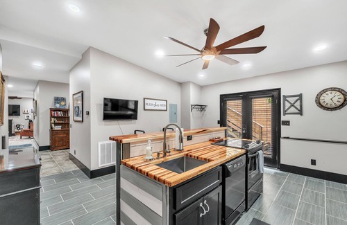 Greenville - Spartanburg House | Relaxing at the Spacious Madison for Traveling Professionals