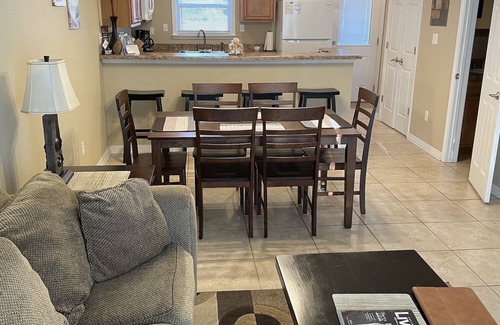 Long Beach Condo | Relaxing Beach Condo with a Pool