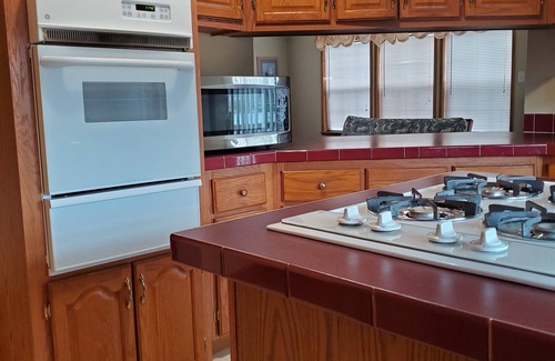 Lake Cottage | Relaxing Crooked Lake Cottage - Private Dock, Large Yard, Great Fishing