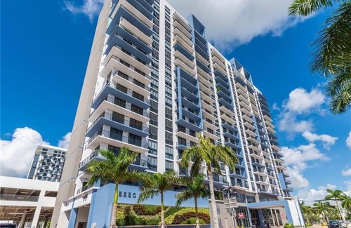 Doral Condo | Relaxing Doral Oasis: 2BR Bliss