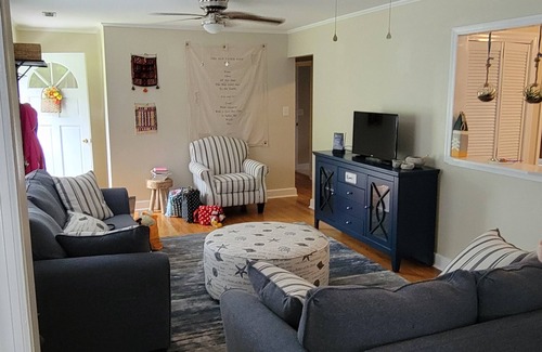 McCutcheon Field House | Relaxing Escape Near Beaches, New River, Bases and Surf City