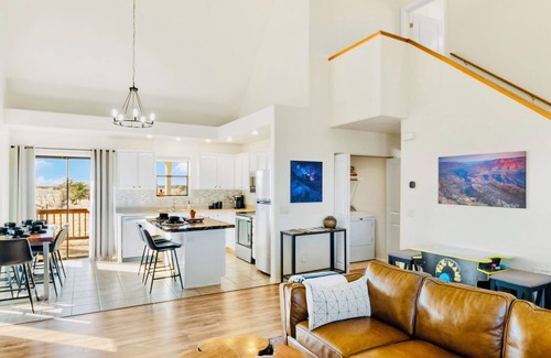Valle House | Relaxing Family Getaway | 30 Mins to Canyon -Sunsets and Starry Nights