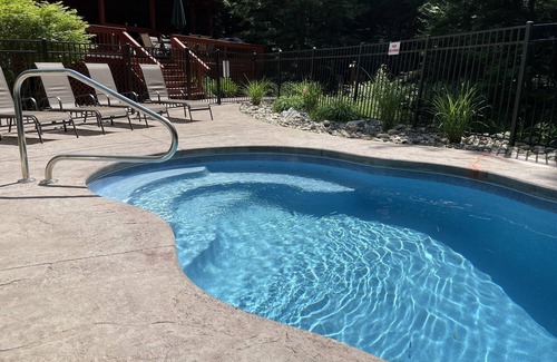 Lake Luzerne House | Relaxing Forest Retreat/minutes from Lake George