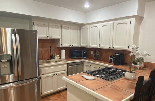 Swiss Manor House | Relaxing Getaway in Flagstaff / Minutes to Downtown & Mt. Elden
