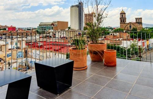 Downtown Guadalajara Apartment | Relaxing Getaway Loft w Gym Coworking 2BD