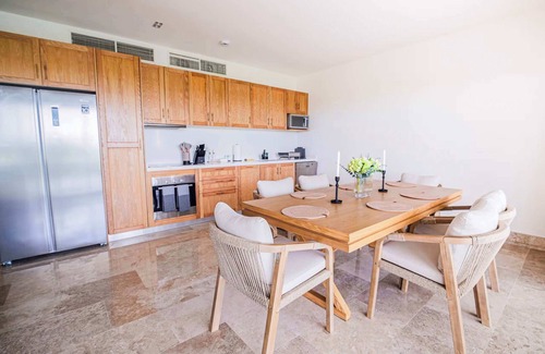 Playa Mujeres Apartment | Relaxing Getaway | Rooftop Jacuzzi | Sea Views