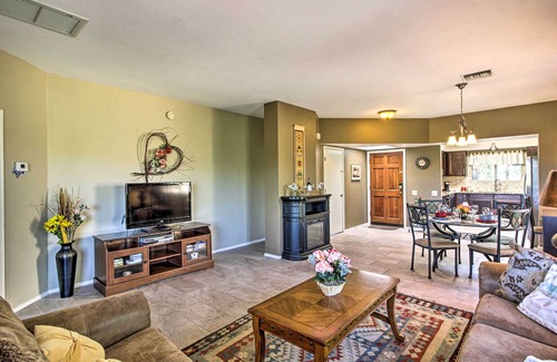 Green Valley House | Relaxing Green Valley Townhome ~ 30 Mi to Tucson!