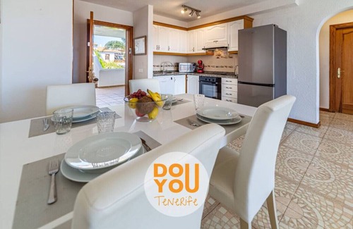 Complejo turistico Amarilla Golf Apartment | Relaxing Holiday Home - Fairways Club, 🌊 Sea Views & Heated Pool