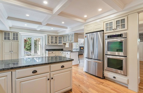 Stevensville House | Relaxing home with private pool, hot tub, game room, & fireplace
