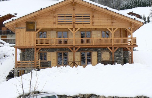Le Grand-Bornand Apartment | Relaxing In A Chalet Rental Tradition