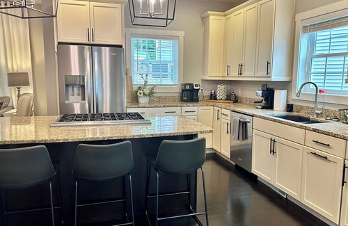 West Union House | Relaxing Lake Front Getaway with Hot Tub & Dock! Near Clemson, Sleeps 14+
