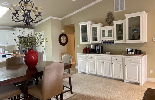 Lake Hamilton Condo | Relaxing Lake View Condo