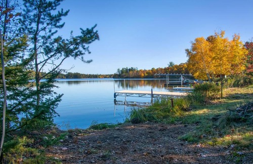 Rhinelander House | Relaxing Lakeside Retreat