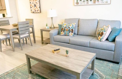 Eastwood Village Apartment | Relaxing Mexico Home with Pool & Hot Tub #308