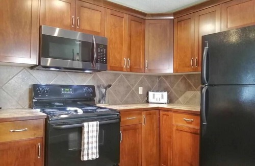 East Kootenay Apartment | Relaxing Mountain View Condo in Beautiful Radium