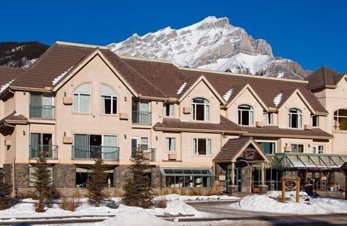 Banff Apartment | Relaxing Mountain Getaway! Superior Room