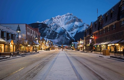 Banff Apartment | Relaxing Mountain Getaway! Superior Room