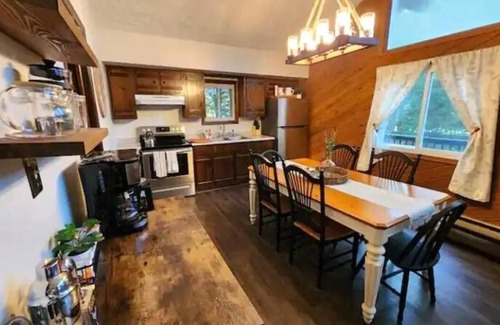 Blakeslee House | Relaxing Poconos Getaway Poconos w/Hot Tub! Dog Friendly