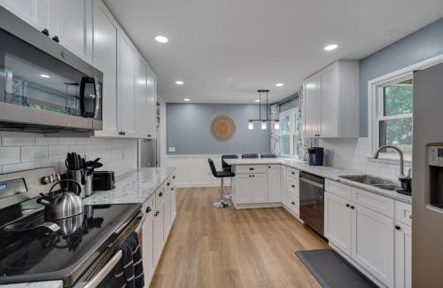 North Raleigh House | Relaxing Retreat Near North Hills & Downtown home