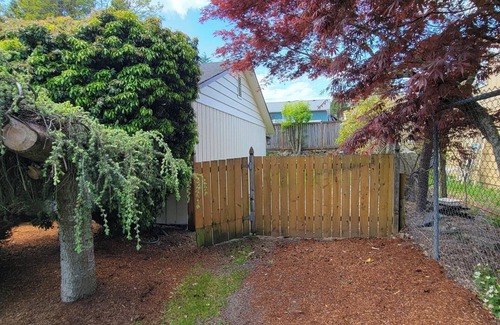 SeaTac House | Relaxing SeaTac Retreat: Easy Airport Access & Seattle Adventures