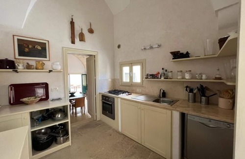 Spongano House | Relaxing space with hidden private garden and pool in the core of Salento