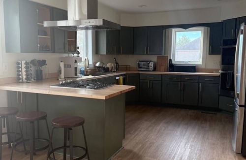 Cambridge House | Relaxing, spacious 5BR house on the Hudson Creek in charming Cambridge