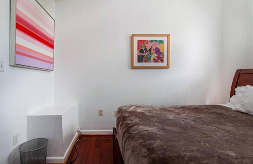 Petworth House | Relaxing, Spacious, Private, Walkable in Petworth!
