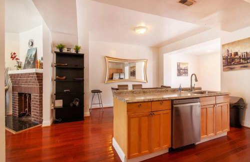 Petworth House | Relaxing, Spacious, Private, Walkable in Petworth!