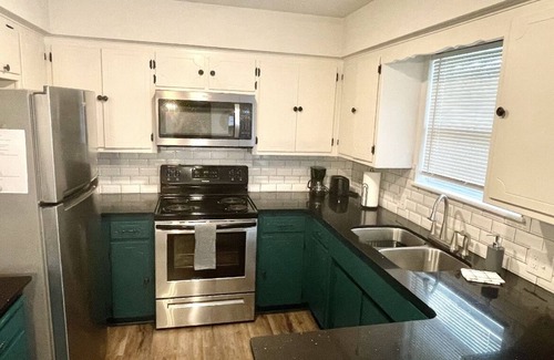 Bentonville - Fayetteville House | Relaxing, Spacious, Quiet, Ranch-style Getaway