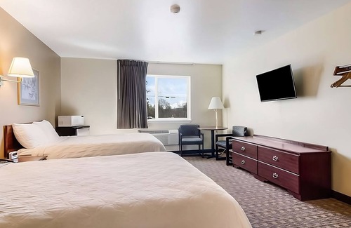 Aberdeen Hotel | Relaxing Stay at GuestHouse Montesano, Free Breakfast, Free Parking!
